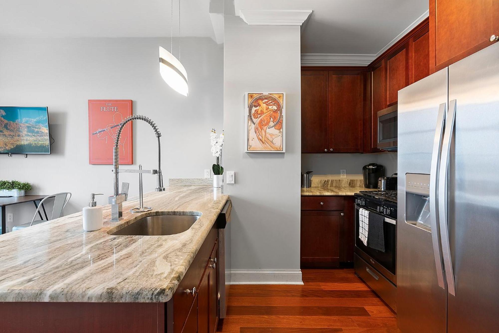 Apartment High-end 1br W Rooftop Amenities Philadelphia