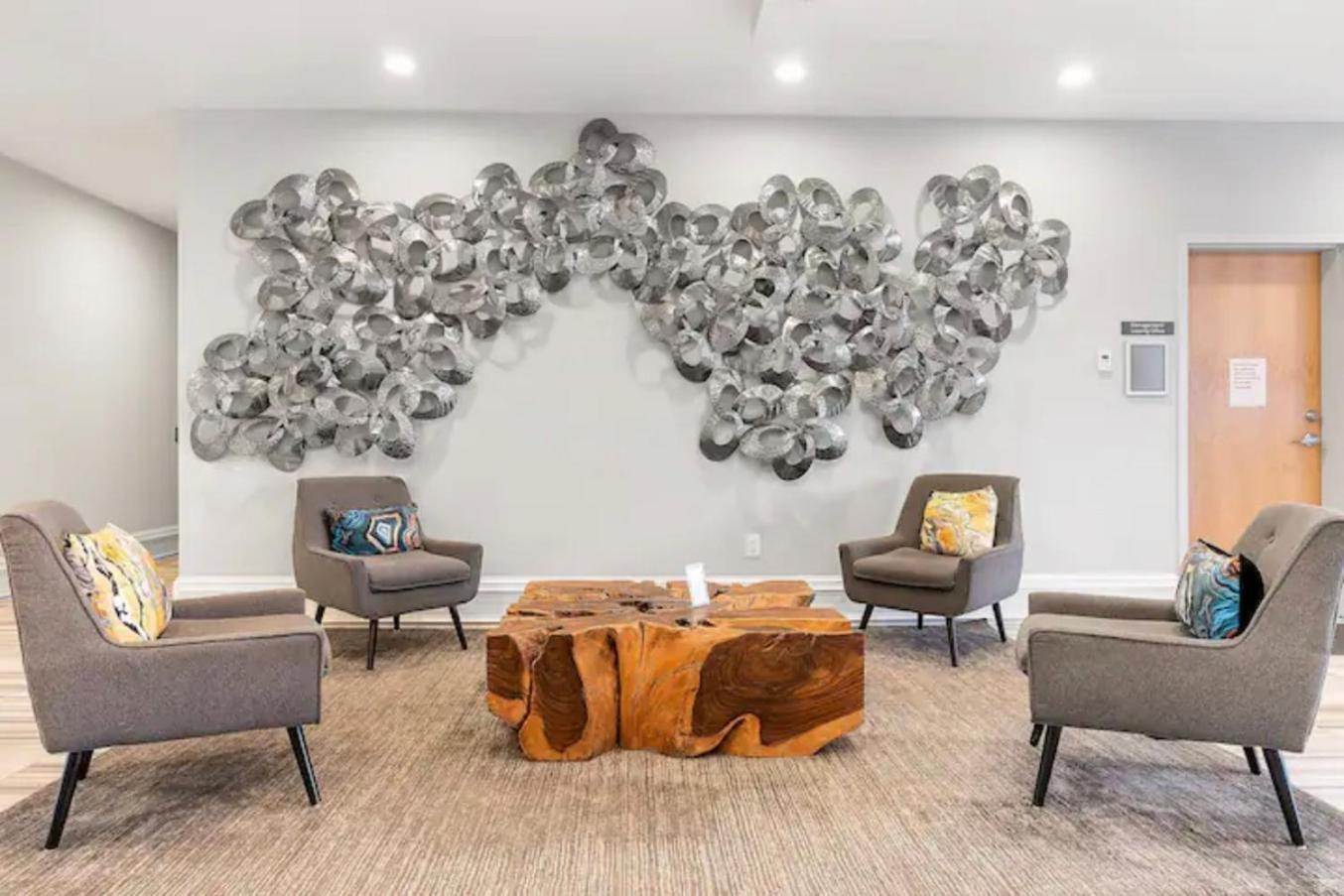 High-end 1br W Rooftop Amenities *